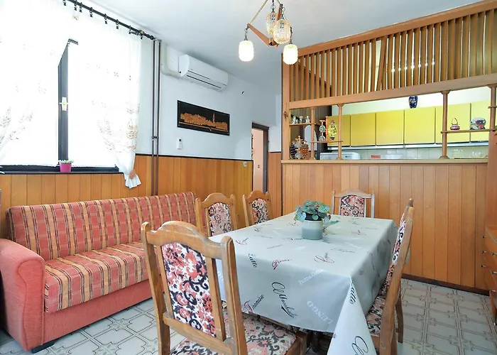 Apartman Ana 1684 *